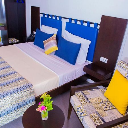 Dunia Hotel Ouagadougou Loumbila 외부 사진